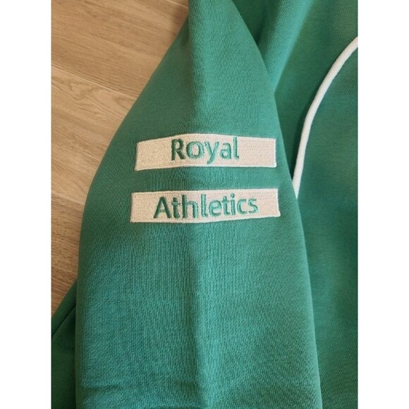 Royal Athletics Green Zip Hoodie L NWT – Crown Graphic, Streetwear Style - Picture 3 of 10